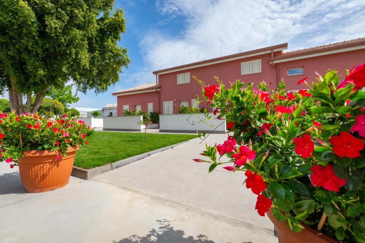 Dipladenia Garden Country Resort Mascali Eksteriør billede