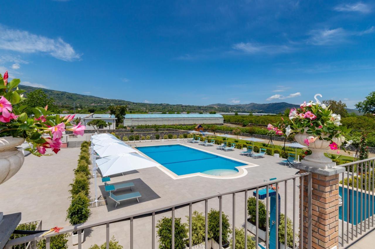 Dipladenia Garden Country Resort Mascali Eksteriør billede