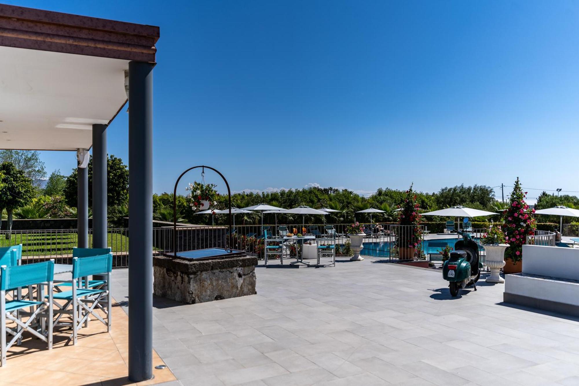 Dipladenia Garden Country Resort Mascali Eksteriør billede